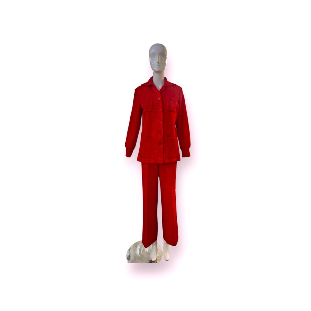 VTG 70s Vera Neumann red poly two piece pant suit